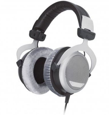 Beyerdynamic DT 880 Edition Hi-fi headphones facing forward