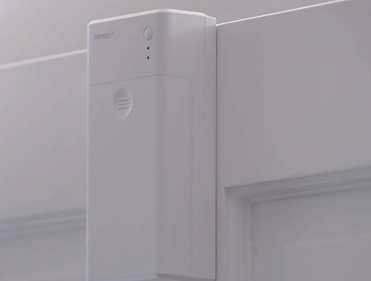 DoorCam World's First Over-The-Door Smart Camera