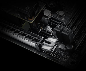 Closeup of the PCIe slot clip