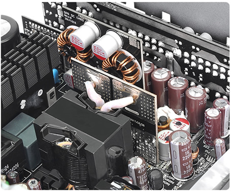 Thermaltake Toughpower GF1 750W - TT Premium Edition Zero Cable Platform close-up
