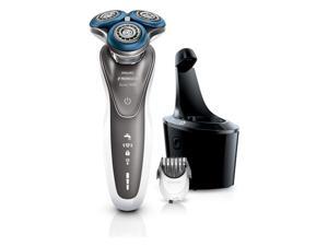 Philips Norelco S7720/85 7700 Wet & Dry Electric Shaver with Smartclean System, Series 7000 Philips Norelco S7720/85 7700 Wet & Dry Electric Shaver with Smartclean System, Series 7000