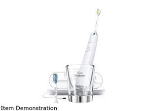 Philips Sonicare DiamondClean Rechargeable sonic toothbrush with Deep Clean Mode, HX9332/10, White Edition Philips Sonicare DiamondClean Rechargeable sonic toothbrush with Deep Clean Mode, HX9332/10, White Edition