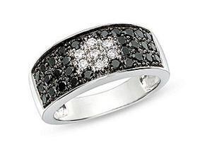 1ct TDW Black and White Diamond ring in 14k White Gold, H-J, I1-I2 1ct TDW Black and White Diamond ring in 14k White Gold, H-J, I1-I2