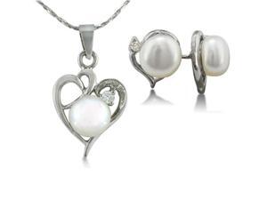 Heart Shaped Freshwater Pearl Pendant and Earrings Set Heart Shaped Freshwater Pearl Pendant and Earrings Set