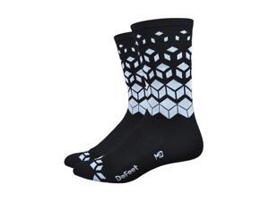DeFeet Hi Rouleur Aireator 6" On the Rocks Sock: Black/White LG DeFeet Hi Rouleur Aireator 6" On the Rocks Sock: Black/White LG