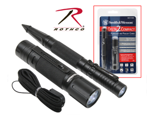 Smith and Wesson Delta Compact Flashlight Combo Smith and Wesson Delta Compact Flashlight Combo