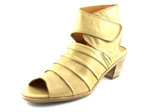 Everybody By BZ Moda Fidele Women US 6 Tan Sandals Everybody By BZ Moda Fidele Women US 6 Tan Sandals