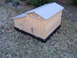 Formex Snap Lock Standard Chicken Coop Backyard Hen House 3-4 Large 4-6 Bantams Formex Snap Lock Standard Chicken Coop Backyard Hen House 3-4 Large 4-6 Bantams