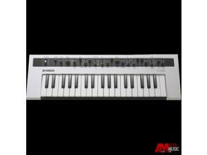 Yamaha Reface CS Mobile Mini Analog Modeling Synthesizer Yamaha Reface CS Mobile Mini Analog Modeling Synthesizer