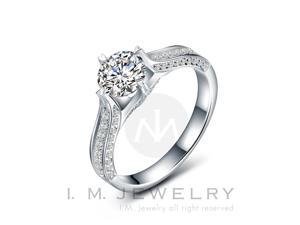 4 Prong with 1 carat simulated diamond Sterling Silver engagement Ring 4 Prong with 1 carat simulated diamond Sterling Silver engagement Ring