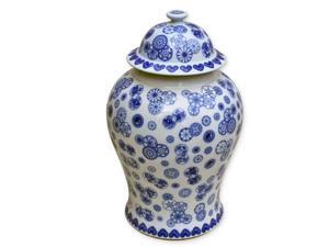 Blue & White Chinese Ceramic Decorative Flower Jar Blue & White Chinese Ceramic Decorative Flower Jar