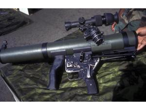 A MK 153 MOD 0 83mm Assault Rocket Launcher Poster Print (17 x 11) A MK 153 MOD 0 83mm Assault Rocket Launcher Poster Print (17 x 11)
