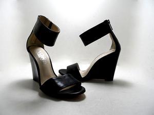 Michael Kors Women's Rosalie Wedge Sandal Black Size 6 New! Michael Kors Women's Rosalie Wedge Sandal Black Size 6 New!