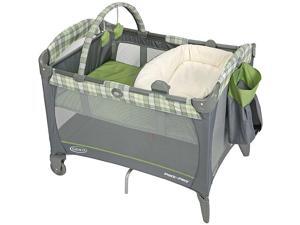 Graco Pack 'n Play Playard with Reversible Napper & Changer Graco Pack 'n Play Playard with Reversible Napper & Changer