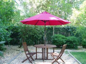 Eagle One Umbrella With Commercial Grade Polyester In Red Eagle One Umbrella With Commercial Grade Polyester In Red