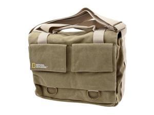 National Geographic Earth Explorer Medium Shoulder Bag with Camera Insert National Geographic Earth Explorer Medium Shoulder Bag with Camera Insert