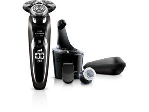 Philips Norelco Electric Shaver 9700 Cleansing Brush 9721 Portable Philips Norelco Electric Shaver 9700 Cleansing Brush 9721 Portable