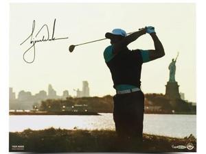 TIGER WOODS Hand Signed "Lady Liberty" 16 x 20 Photograph UDA LE 100 TIGER WOODS Hand Signed "Lady Liberty" 16 x 20 Photograph UDA LE 100
