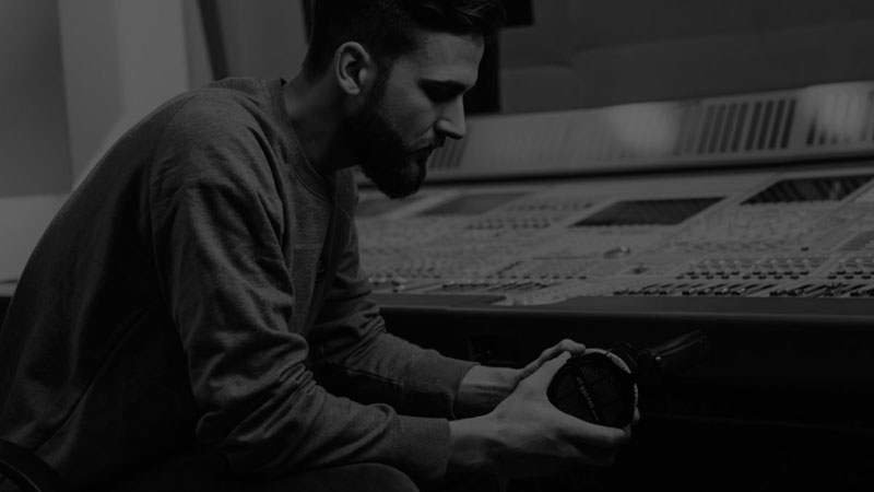 BENCHMARK FOR STUDIO SOUND