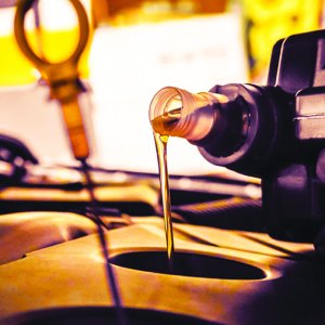Maxx Oil PRO MAX PREMIUM SYNTHETIC MOTOR OIL
