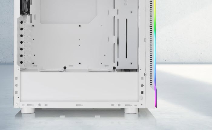 close look at the PSB cover on Thermaltake H200 TG Snow RGB