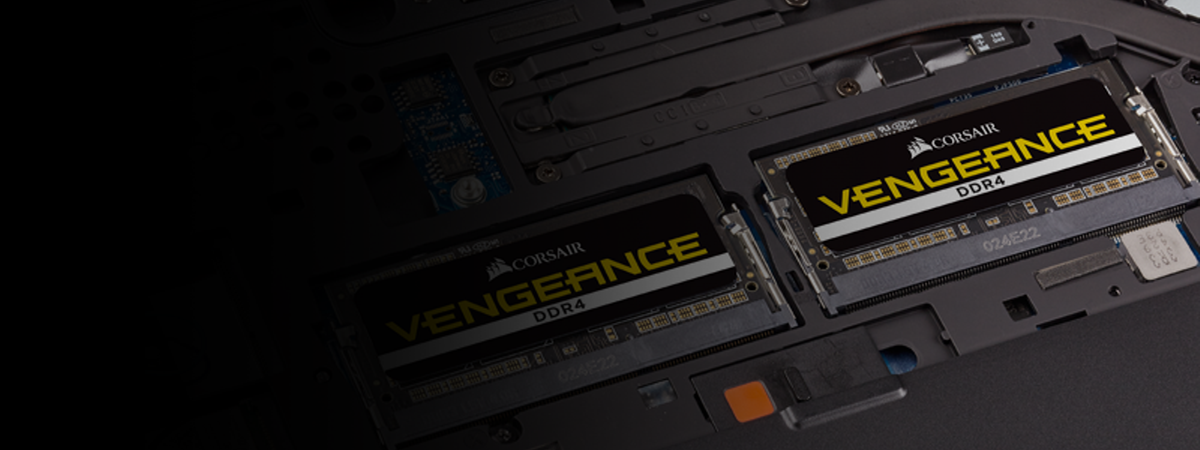 Dos Memory Stick Vengeance DDR4 instalados en una computadora portátil