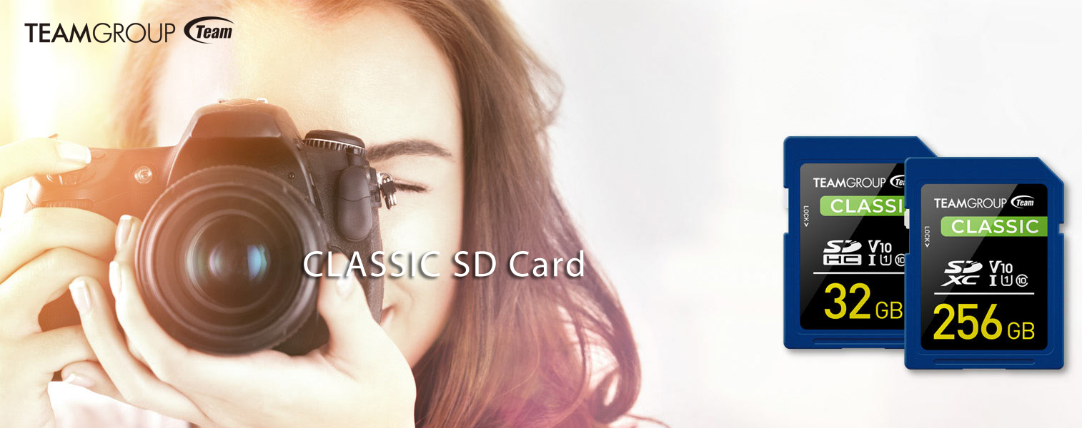 A girl takes a photo with the camera, 32GB and 256GB CLASSIC SD Card is placed on the right side of the background