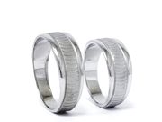 Matching 14K White Gold His Hers Wedding Ring Band Set