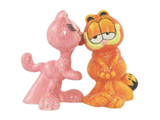 Arlene Kissing Garfield Cat Salt and Pepper Shaker Set