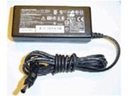 HP 239704 001 65 Watts AC Adapter for Compaq Notebooks 110 240V AC