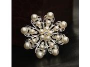 Beautiful Comely Flower Shaped Brooch Fashion Pearl Inlaid Crystal Zinc Alloy Sivler Plated Brooches for Wedding Party