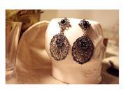 Trendy Stylish Drop Earrings Fashion Vintage Copper Alloy Pearl Inlaid Crystal Flower Shape Earring for Women Black
