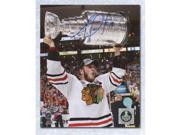 AJ SportsWorld TOEJ10102B Jonathan Toews Chicago Blackhawks Autographed 2013 Stanley Cup 8 x 10 Photo