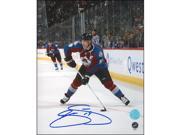 AJ Sports World SAKJ16602B Joe Sakic Autographed Colorado Avalanche 8x10 Playmaking Photo