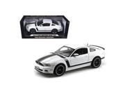 Shelby Collectibles SC452 2013 Ford Mustang Boss 302 White 1 18 Diecast Car Model