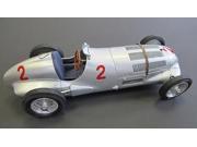 Mercedes W125 2 Hermann Lang 1937 GP Donington Limited to 1000pc Worldwide 1 18 Diecast Model Car by CMC