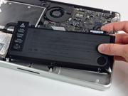 Genuine Apple Macbook Battery A1322