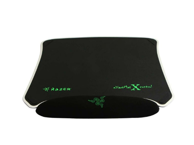 Razer RZ81 00030101 B2M1 eXactMat and eXactRest Bundle   Mouse Pad and Wrist Rest