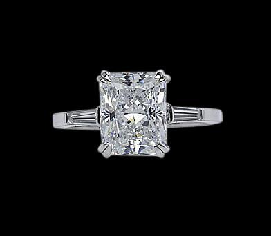 3.11 ct.Radiant center diamond 3 stone anniversary ring