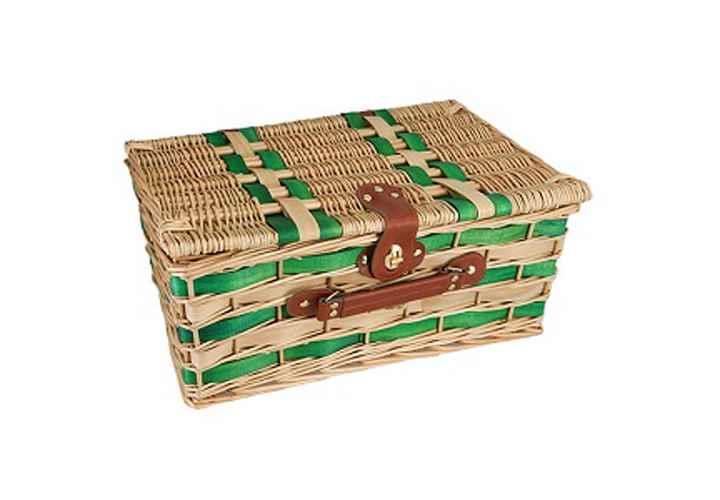 Picnic & Beyond PB1 3759 Green Wicker Basket