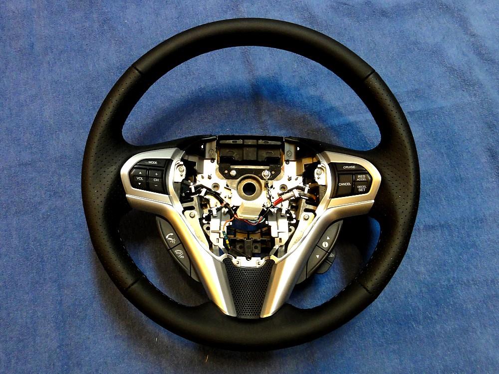 Honda CRZ 2011 15 steering wheel cover by RedlineGoods